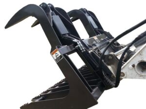 Close-up of the Small Wheel Loader Brush Grapple Bucket, showcasing its heavy-duty construction with two hydraulic arms and serrated teeth for efficiently gripping and lifting large materials.